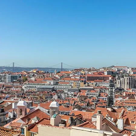 Plum Guide - Braganza * Lisboa