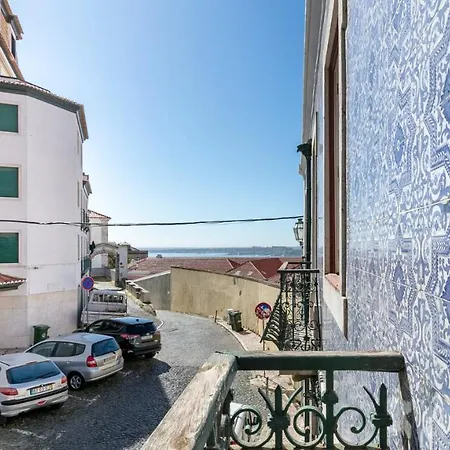 Plum Guide - Braganza Daire Lisboa